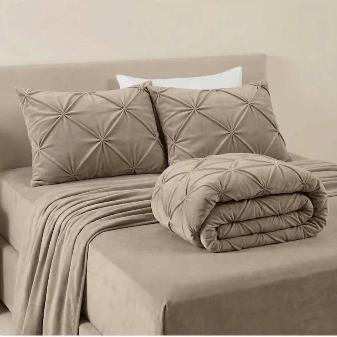 Velvet Diamond Taupe Bed Set – Comfort